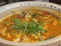 -魏铭鱼头捞饭(晋阳路店)