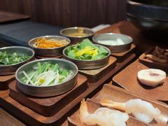 -银米·云南传统过桥米线(双廊黑金冠店)