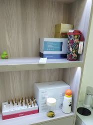 -苗方清颜专业祛痘·皮肤管理