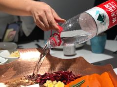 -墨居上隐·院子里火锅(峨眉店)