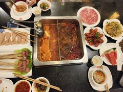 -百年川椒重庆老火锅(光谷店)