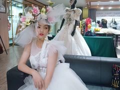 -粤港芭莎美容美发化妆学校