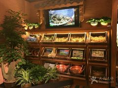 -云海肴·汽锅鸡·云南菜(天山百盛优客店)