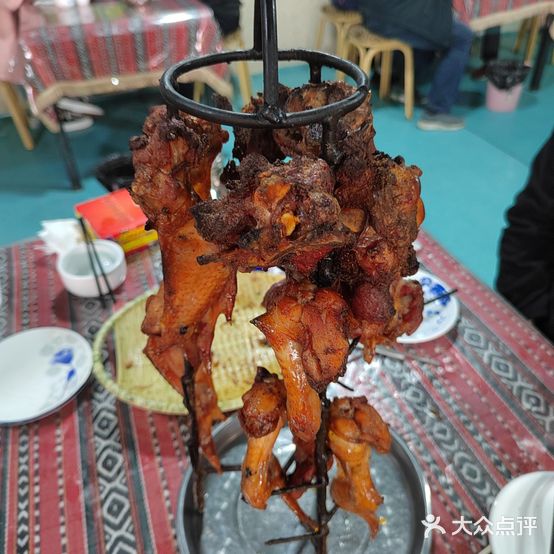 帕塔木三工镇架子肉烧烤