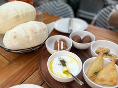 蘸酱拼盘-ELI FALAFEL Lebanese&Mediterranean黎巴嫩美食(富城路店)