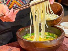 -良米山·云南野生菌过桥米线(上海首店)