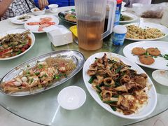 -红月湾海鲜饭店•沙滩海景(双月湾店)