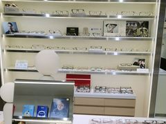 -视野联行眼镜·蔡司·尼康·豪雅·依视路(青浦宝龙店)