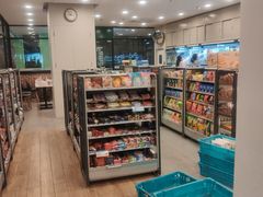 -全家便利店(上海南站站店)
