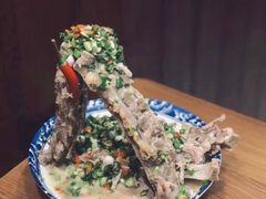 夜市网红火山排骨-曼谷食堂·泰国家庭料理(丹桂路店)