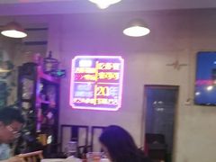 -霄汉牛三鲜湖北砂锅菜(万松园2店)