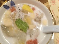 -怪噜范·老贵阳街头名小吃(汇金星力城店)