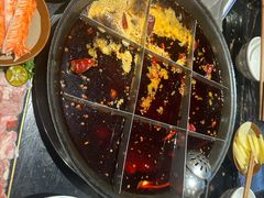 -周小明火锅(黑金冠社区店)