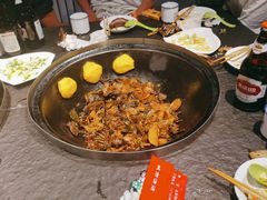 -缘福乡村铁锅炖民宿(八达岭店)