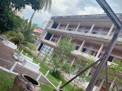 -吐斯廉屠杀博物馆