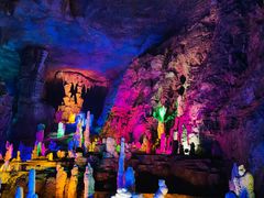 -泰安地下龙宫景区