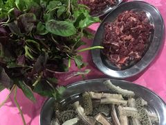-五洞培记山庄·鲜牛肉火锅