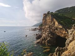 -杨梅坑