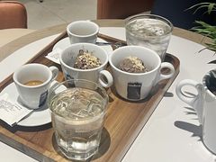 -LAVAZZA拉瓦萨咖啡(中航城君尚购物中心店)