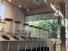 -喜茶(上海打浦桥日月光gelato lab+店)