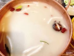 -三人行骨头王火锅(长寿店)