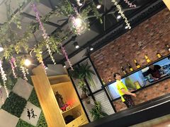-辣小妮de川菜馆(红旗Mall店)