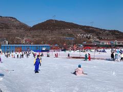 -济南卧虎山滑雪场