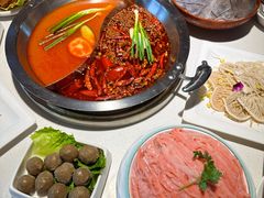 -茅草房·河畔园林火锅