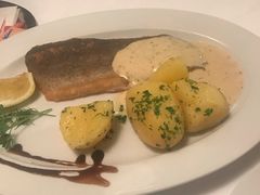 -布劳伽斯特豪夫哈尔施塔特宾馆