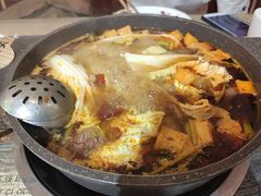 -鸡遇虾煲干锅火锅(小寨金莎店)
