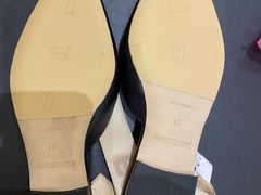 -爱革·奢品·鞋包·衣物·家居(金桥国际商业广场店)