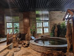 -泉城欧乐堡戏水湾艺术养生温泉