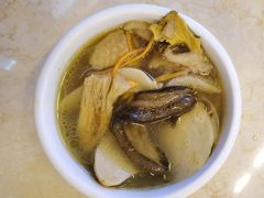 -菌之家·专业纯野生菌火锅·特色炒菌