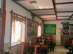 -湖南人家湘菜馆(镇江路店)