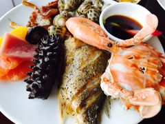 -荣誉国际酒店-云顶旋转餐厅