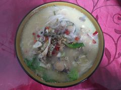 -邱芳粉店(迎宾大道旗舰店)