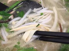 -花馬肆.云南过桥米线(汉神购物广场现场熬汤店)