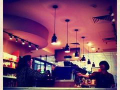 -星巴克臻选(上海中环广场2F店)