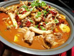 -龙巢盱眙龙虾·牛蛙·烧烤宵夜(八卦岭店)