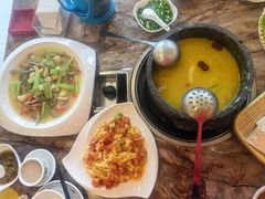 -鲁朗纳麦石锅鸡庄园