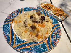 新疆手抓饭-阿里疆Alijiang·丝路美食·异域风情·清真(长楹天街店)