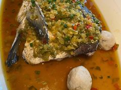 酱香鱼头-凤凰湘语·湘粤鲜融(浦东旗舰店)