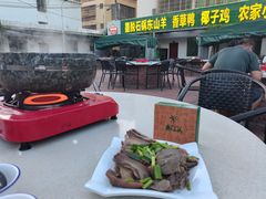 -墨脱石锅椰子鸡•香草鸭•东山羊(大东海店)