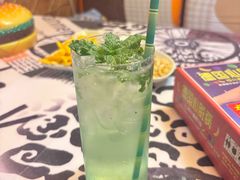 -树洞桌游宠咖小酒馆