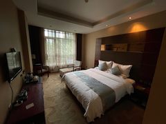 -西安煤研宾馆(万达广场李家村地铁站店)