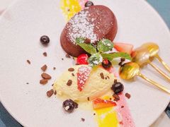 -HuaTa 花榻·花忆西葡餐厅(虹桥南丰城店)