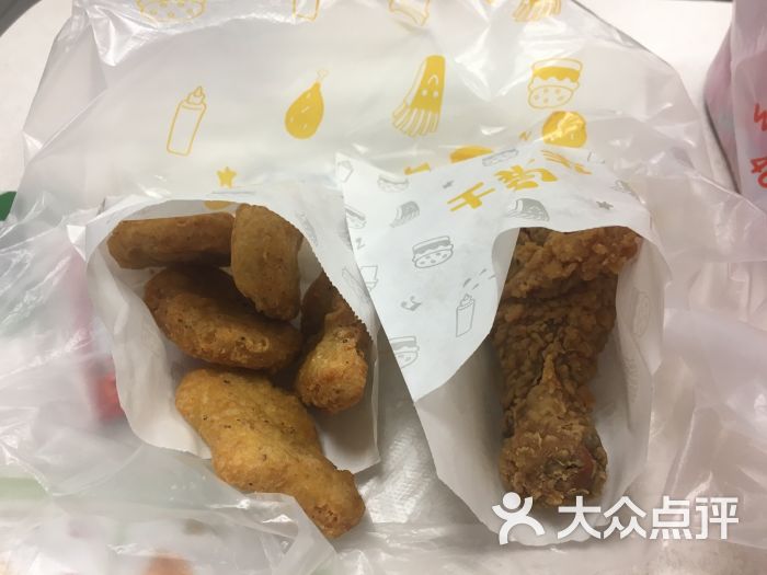 华莱士(宜白路店)3份黑椒鸡块图片 - 第1张