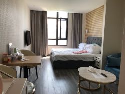 -海豚湾高端月子会所(黄浦店)