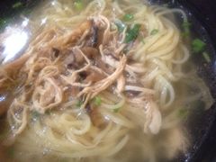 香菇鸡丝汤面-正居鲜面(军工店)