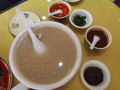 -凯盛食府(右玉小吃街店)